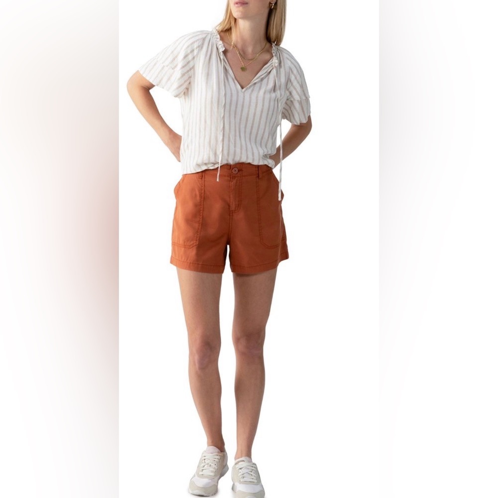 Social Standard Fortune Short